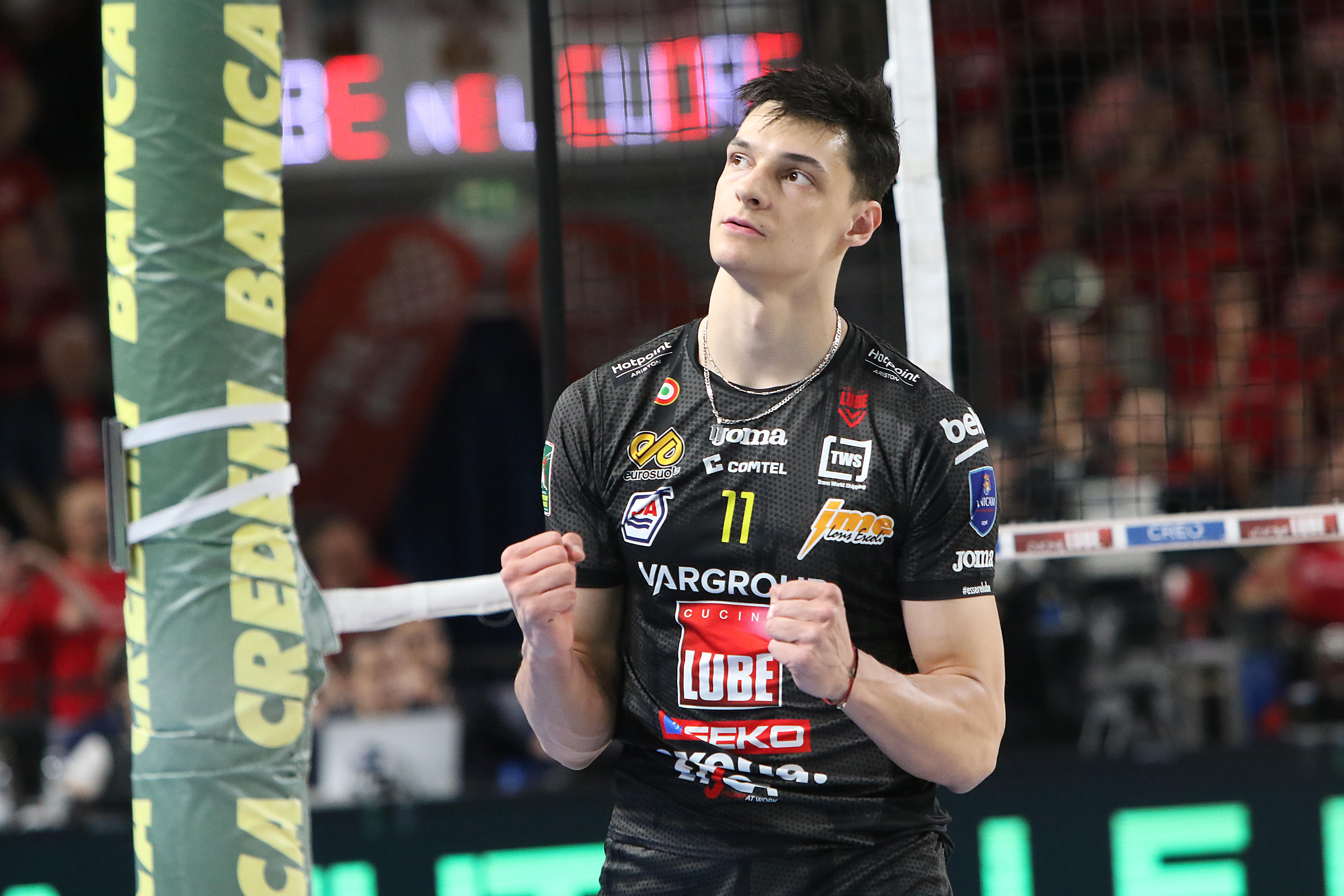 Iranienii Arăț Sfânta de Interes pentru Alex Nikolov?
