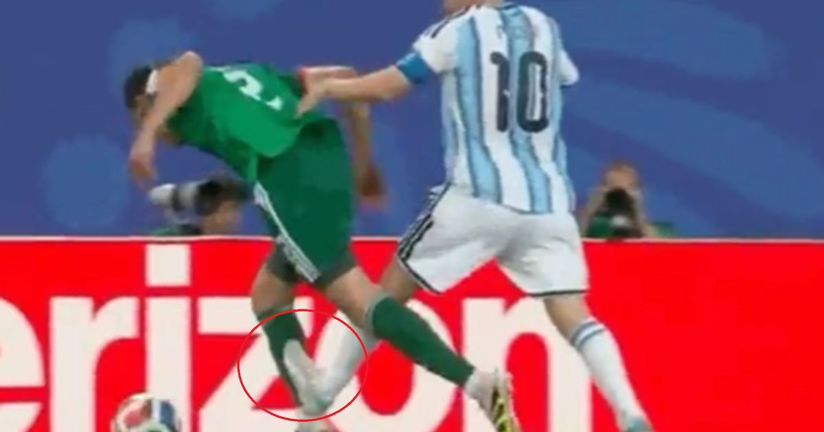Hat-tricul lui Messi la Cupa Mondială Umbrit de Dezbateri Aprige despre Cartonaș Roșu