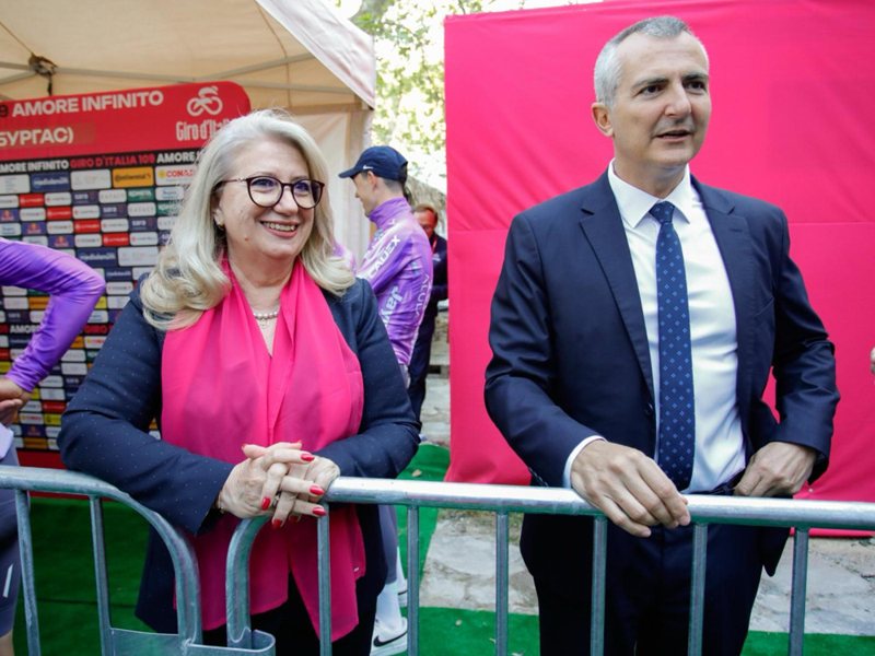 Sofia Găzduiește "Giro" cu Evenimente de Ciclism, Primarul Terziev Participă