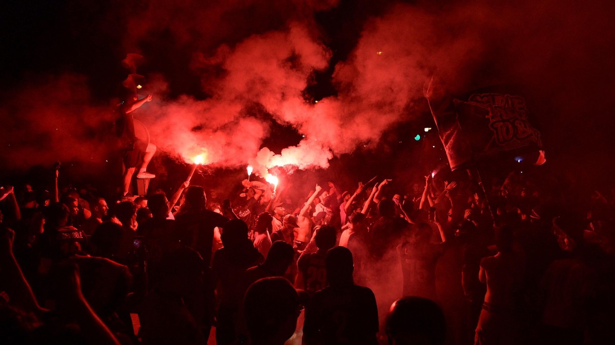 Haos în Paris: 400 de arestări după triumful PSG în Champions League