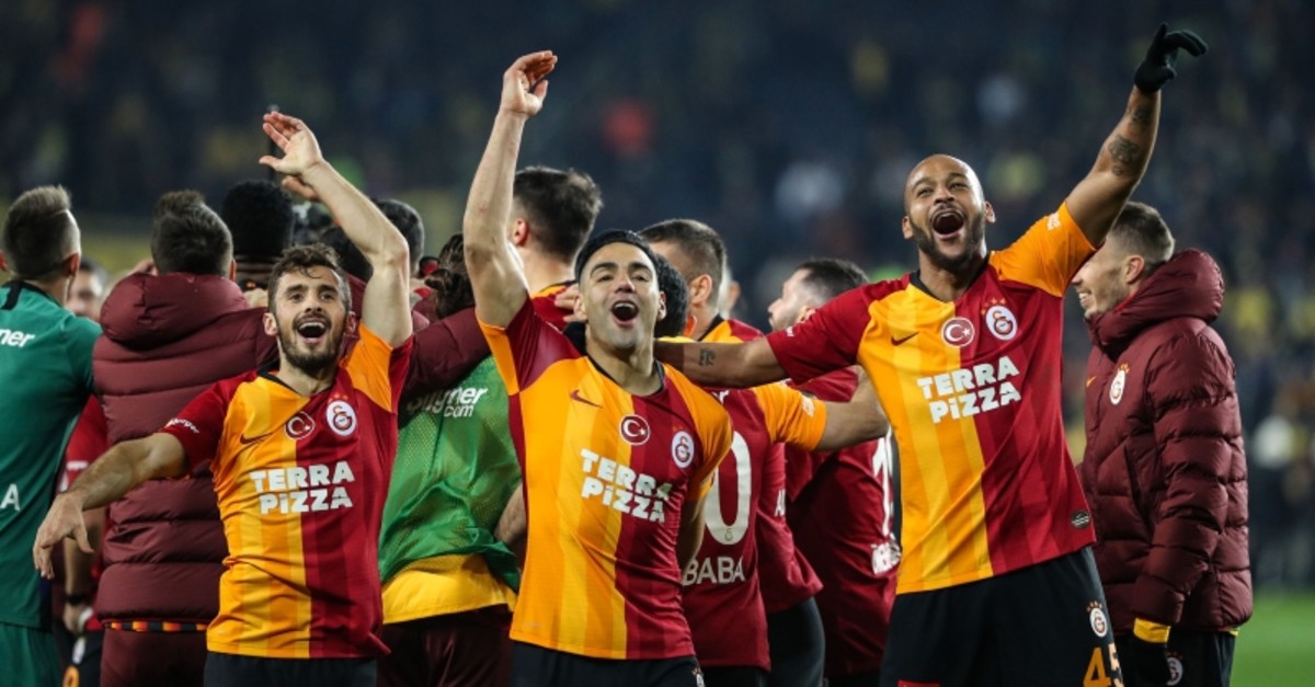 Galatasaray începe 20 de ani de jinxă, învinge Fenerbahçe în derby-ul intercontinental