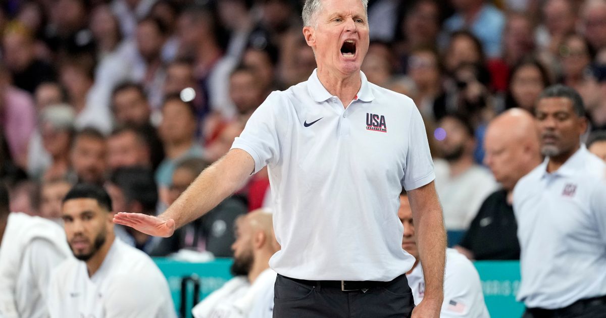 Steve Kerr a primit o ofertă de la Paris Basketball pentru postul de antrenor