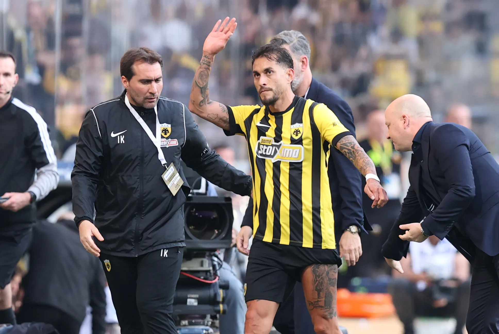 AEK Atena cură lotul: Nikolic taie salariile pentru visele cu Liga Campionilor