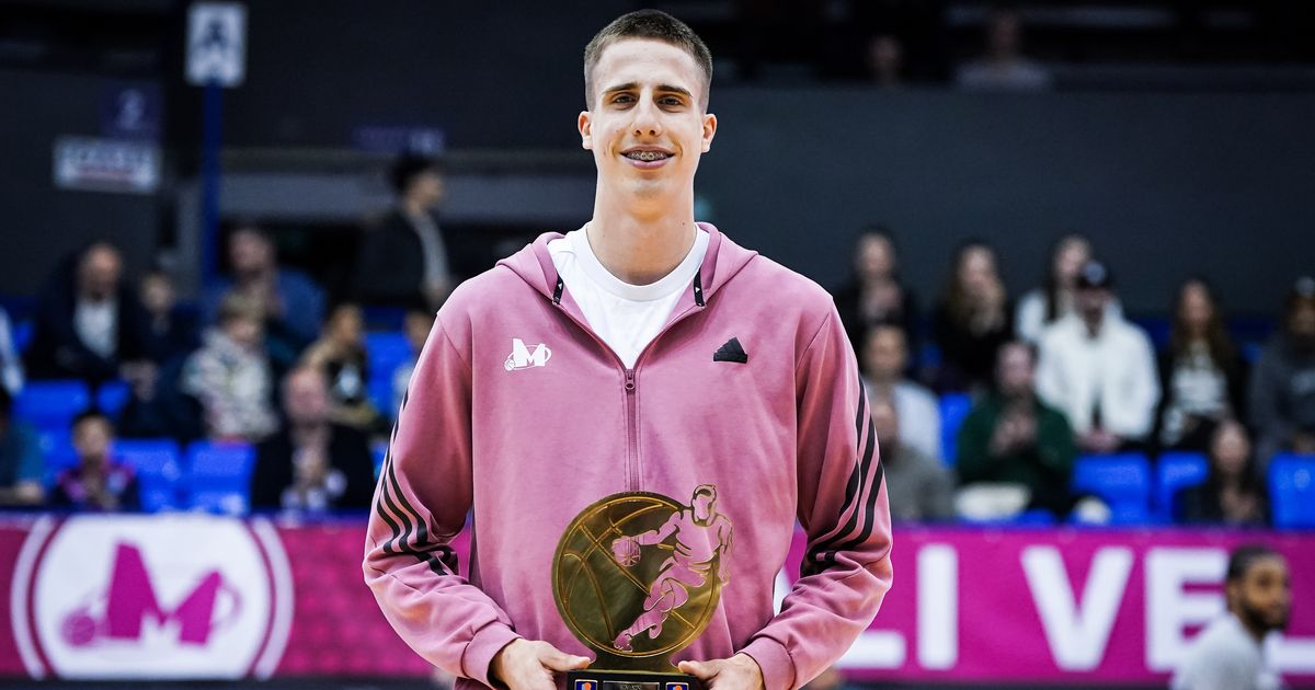 Marković primește mașină ca premiu de la Liga ABA
