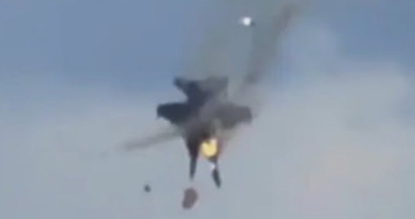 Două avioane militare americane s-au lovit în aer în timpul unui spectacol aeronautic din Idaho