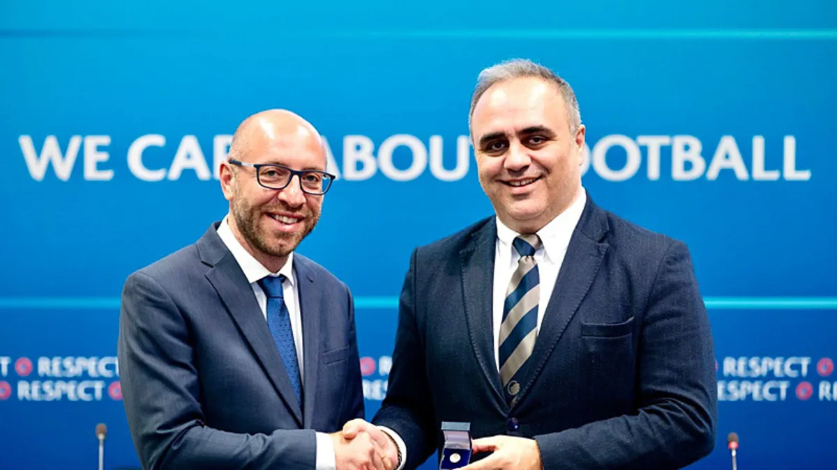 Aküzüm la întâlnirea Comitetului UEFA pentru Tineret și Fotbal Amator
