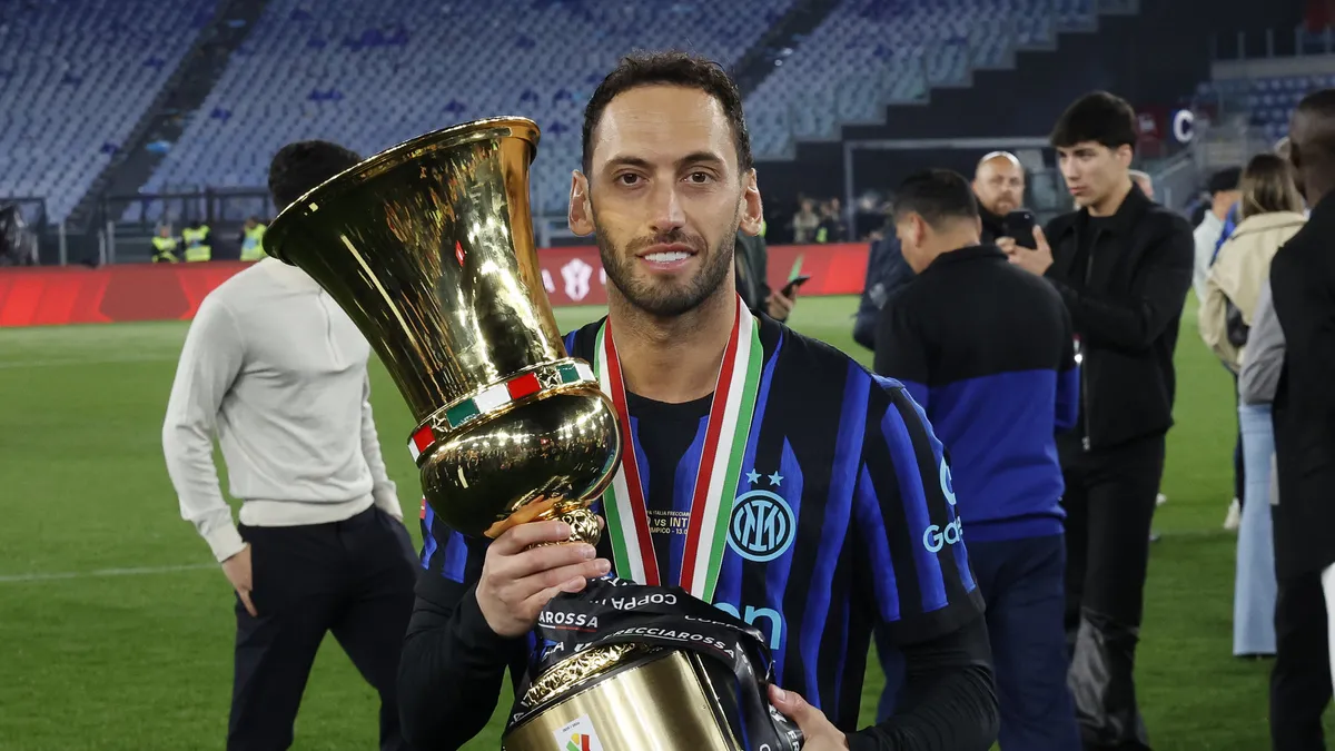 Safi a semnat cu Çalhanoğlu! Viitorul Fenerbahçe-ului