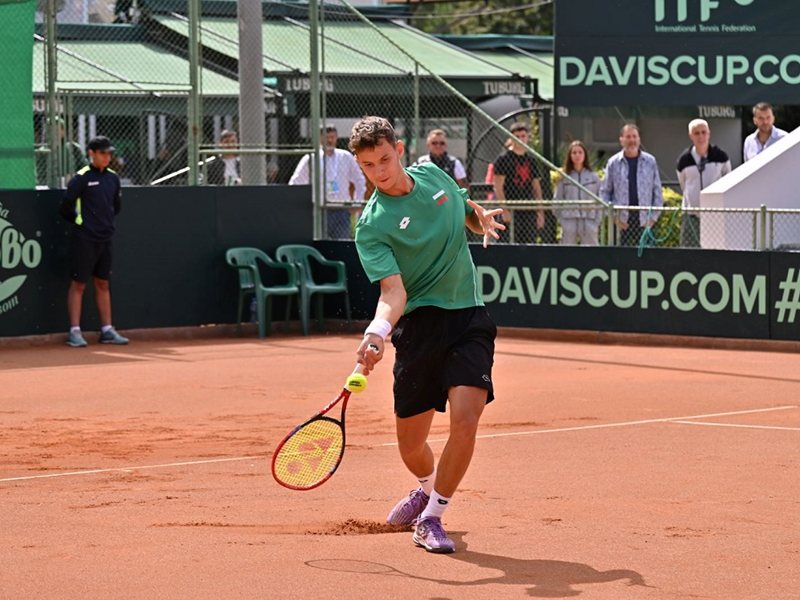 Stelula de Tenis Bulgară Câștigă Al Patrulea Meșteșug Consecutiv în Spania