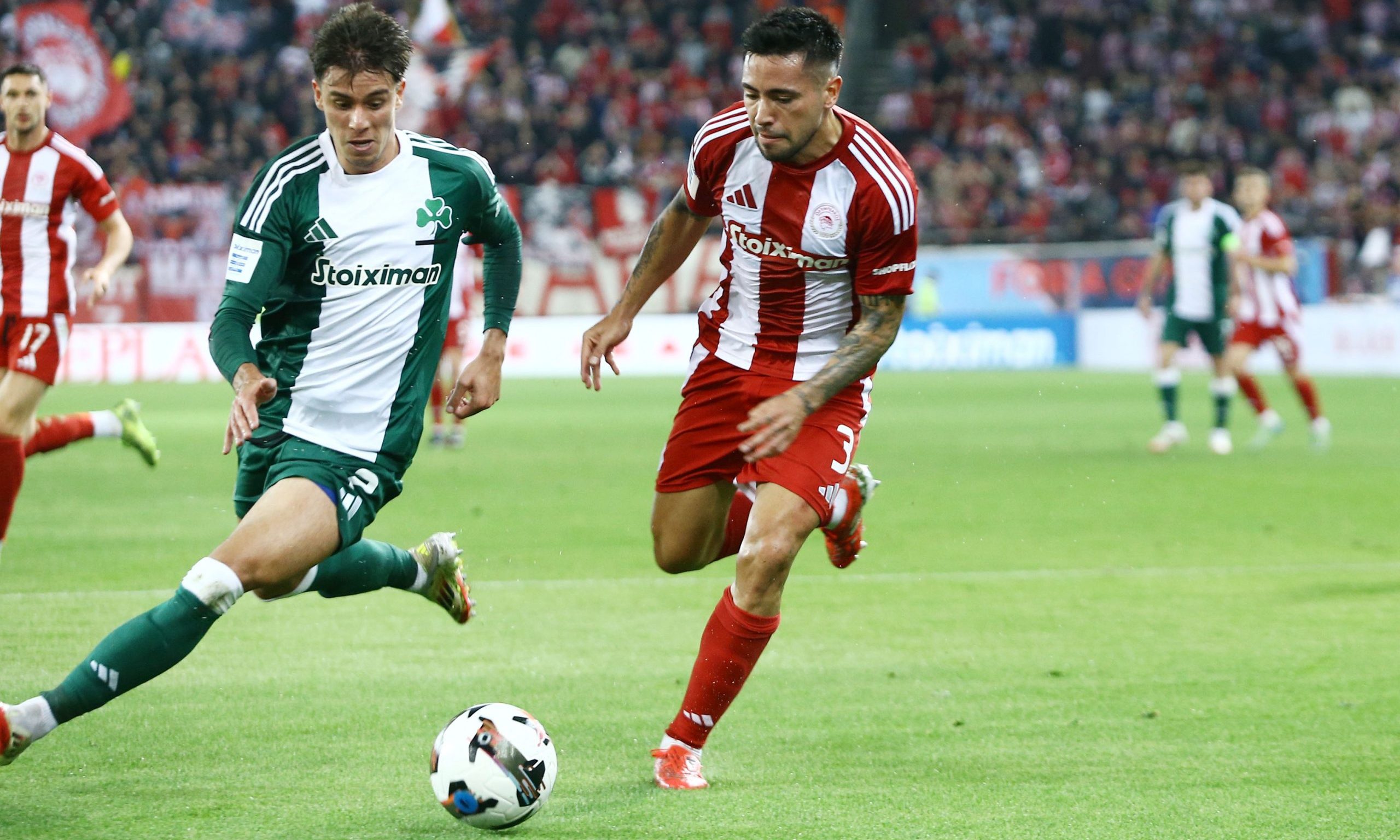 Olympiacos Interesat de Vagenas
