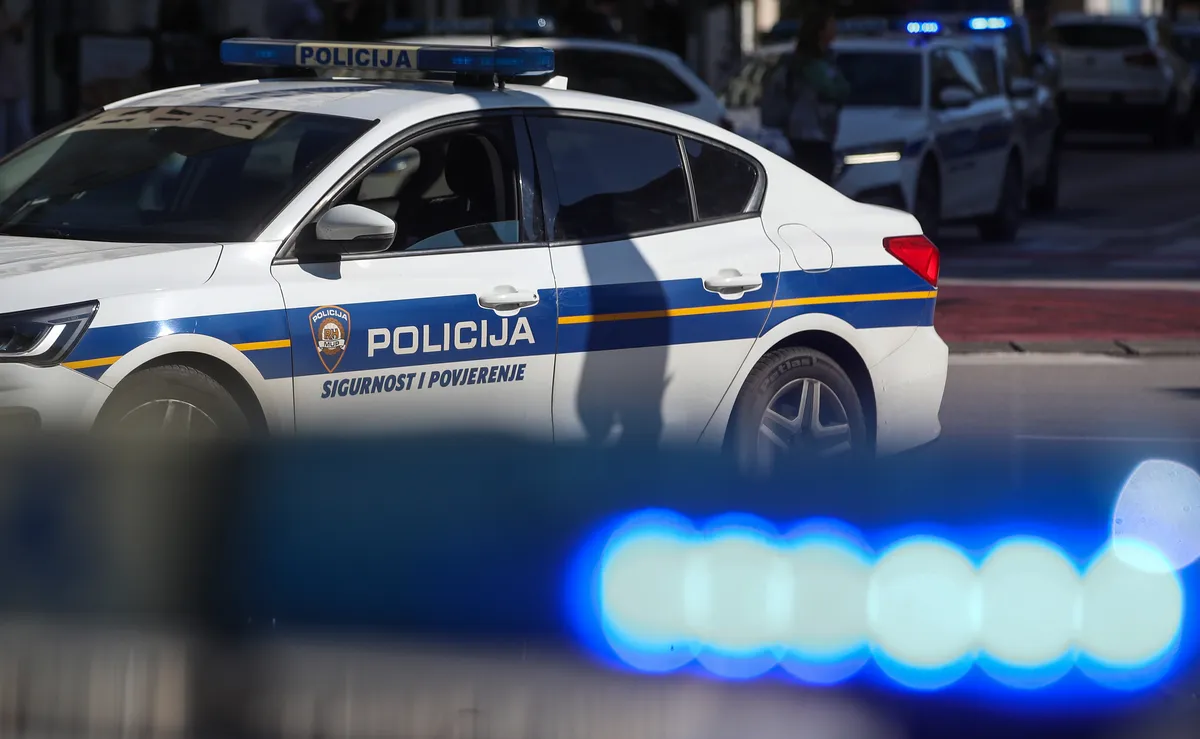 Autobuzul a pornit singur în Rijeka și a căzut 200 de metri