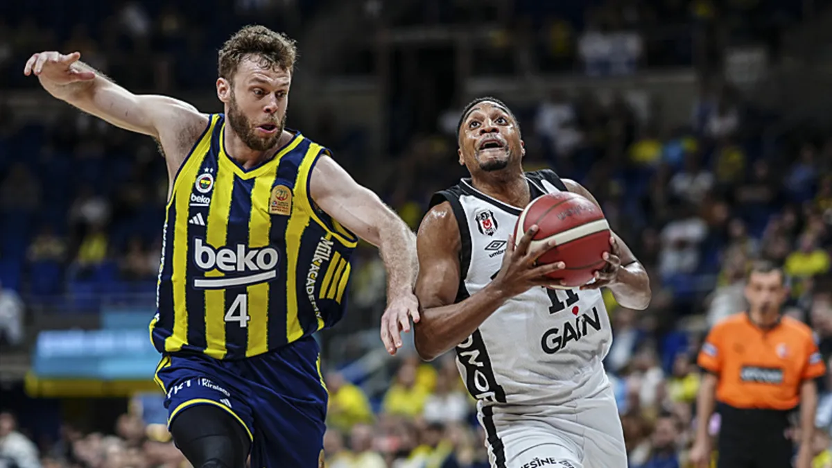 Beşiktaş GAİN învins Fenerbahçe Beko în Derbi