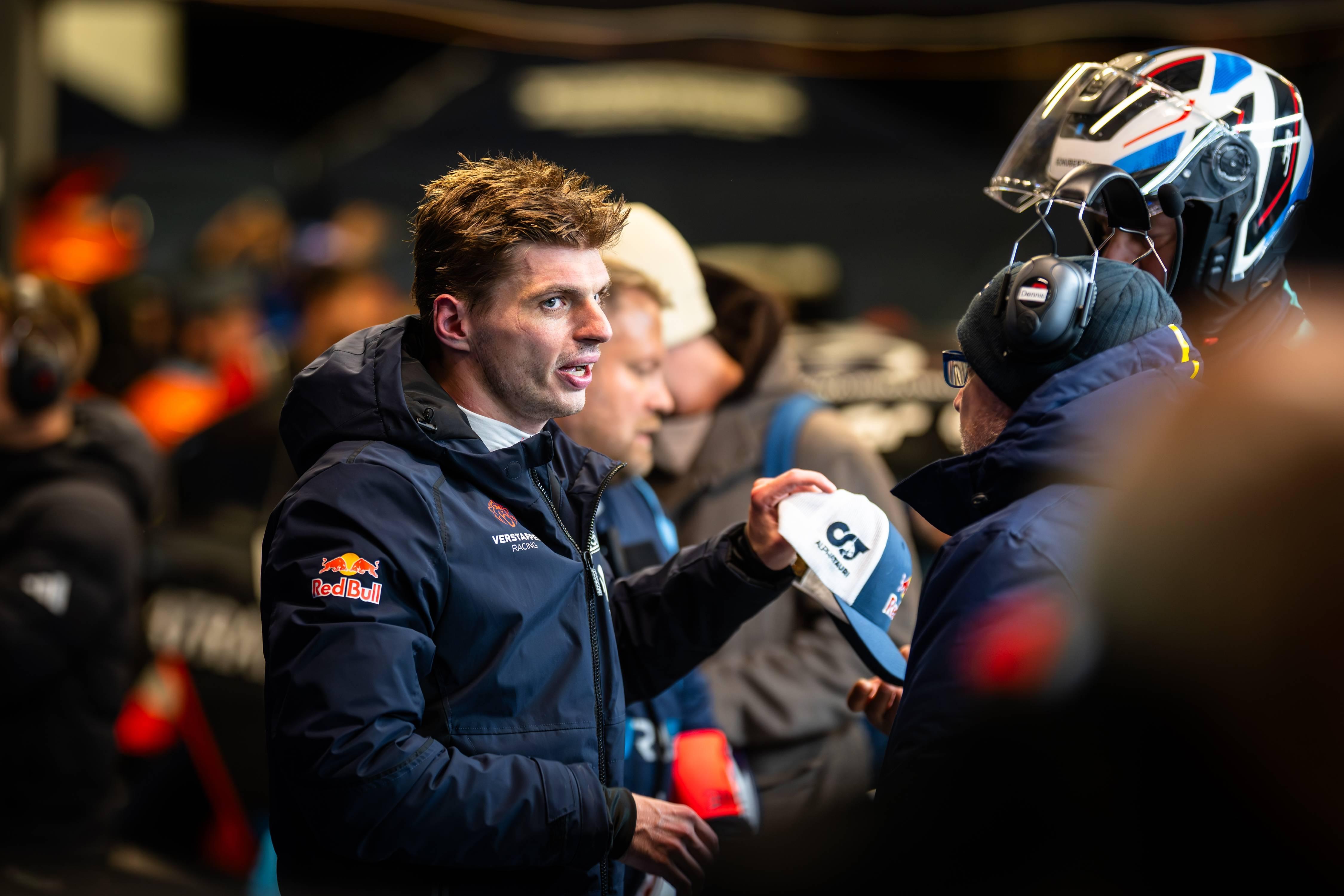 Ultimatumul lui Verstappen: Viitorul F1 Stă pe Cântare în 2027