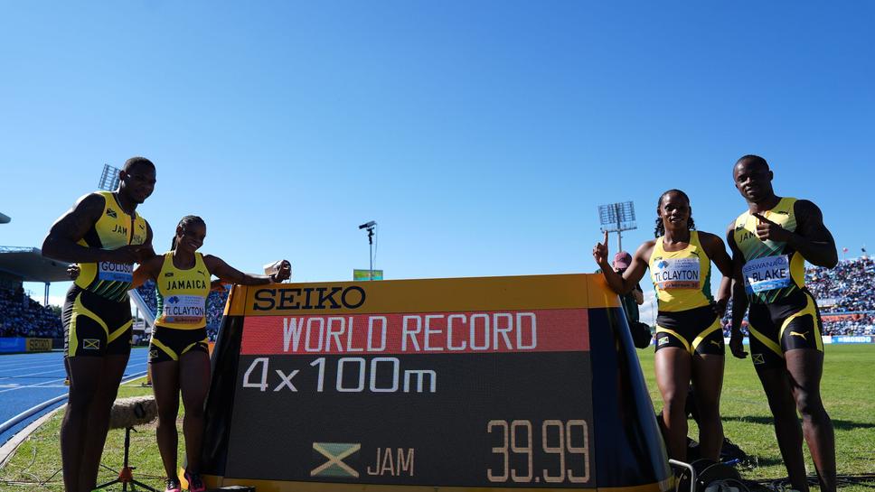 Jamaica Înfringe Recordul Mondial în 4x100m de Meșteșug