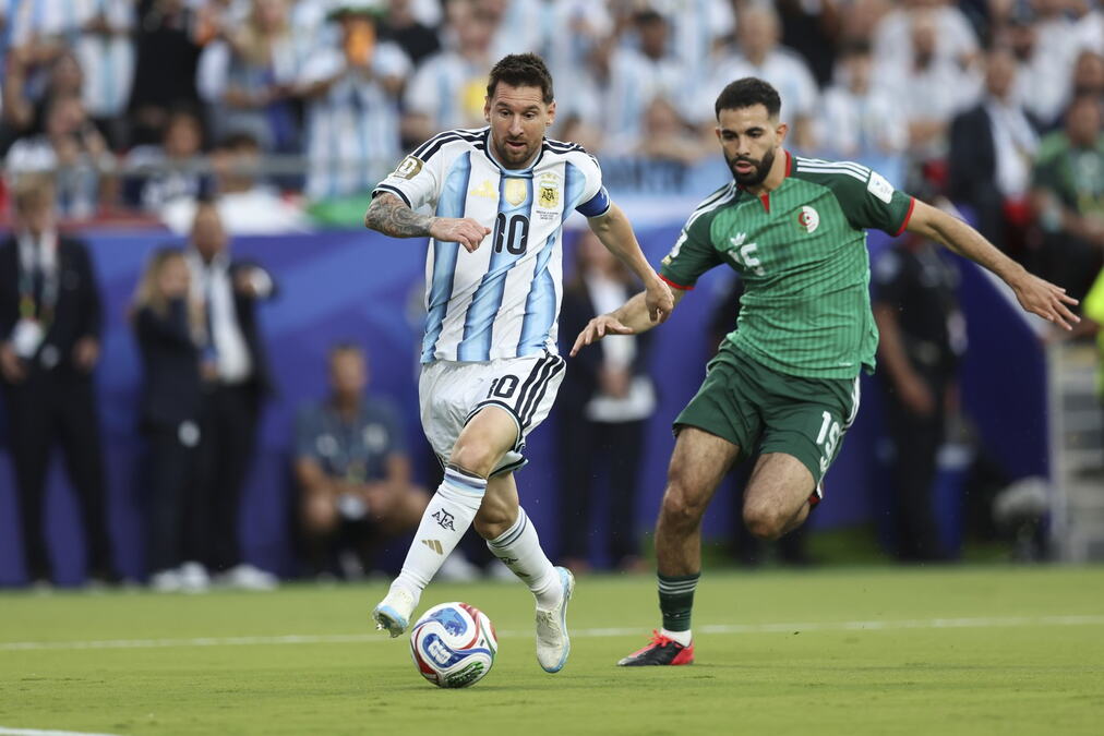 Șapte recorduri într-o noapte: Messi zdrobește Algeria 3-0 și scrie istoria