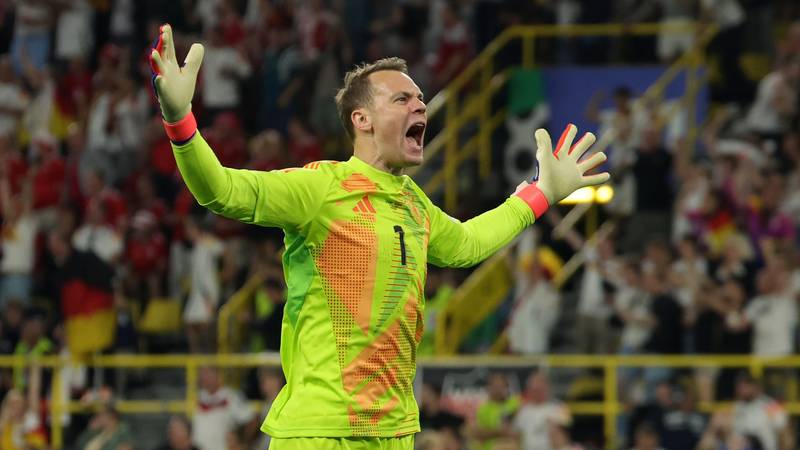 Neuer ar putea reveni în reprezentarea germană pentru Mondial