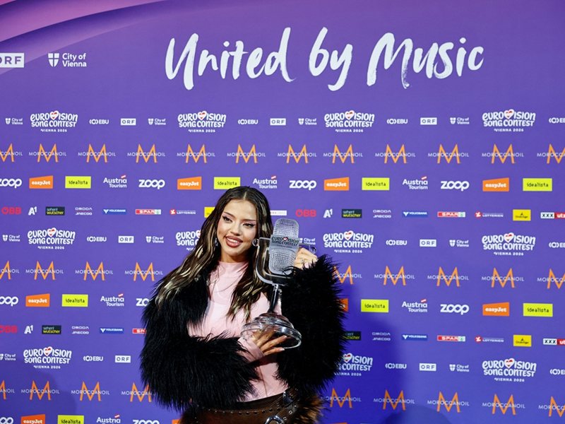 Artistii bulgarii felicită Dara pentru victoria la Eurovision