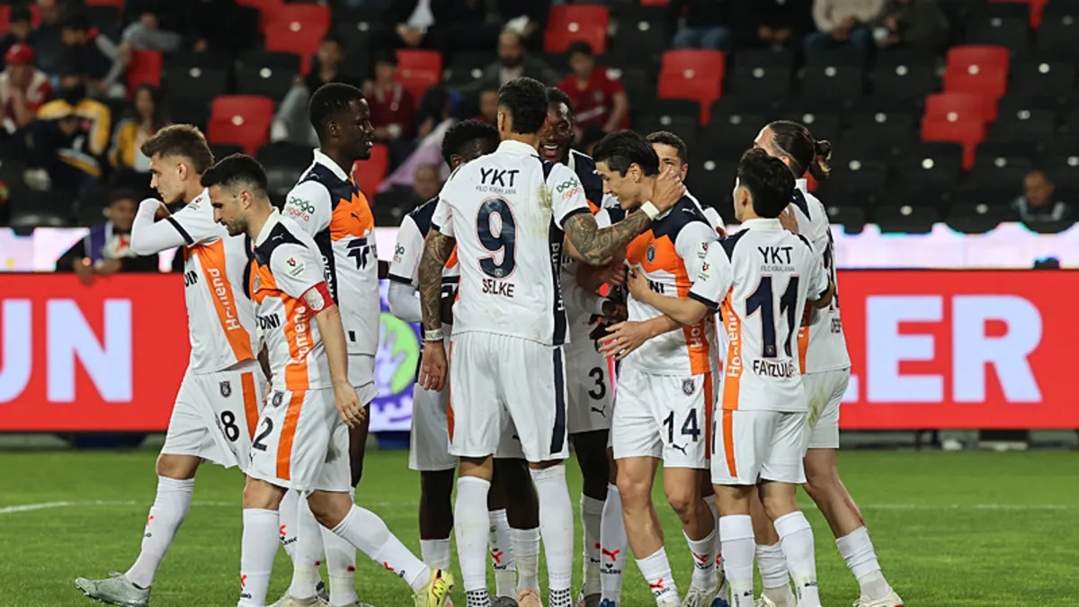 Başakşehir câștigă de la Gaziantep FK în ultima runda