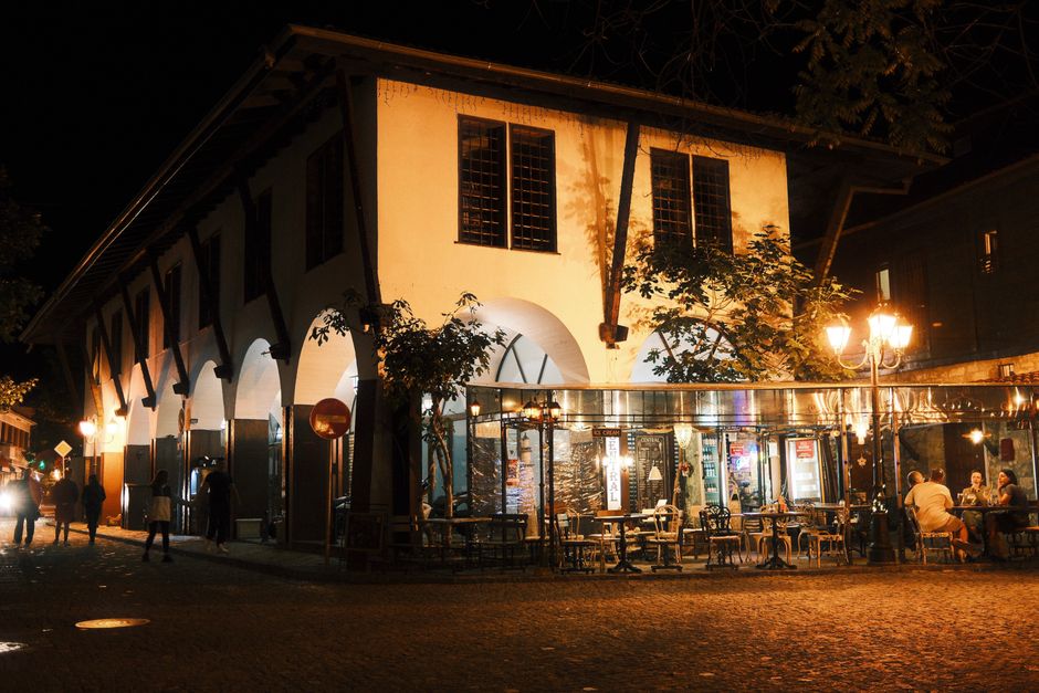 Skadarlija district Belgrade traditional restaurants bohemian atmosphere