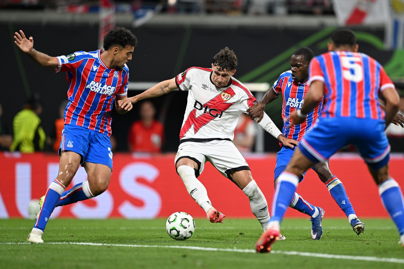 Visul Cenușăresei al Rayo s-a sfărâmat: Palace câștigă 1-0