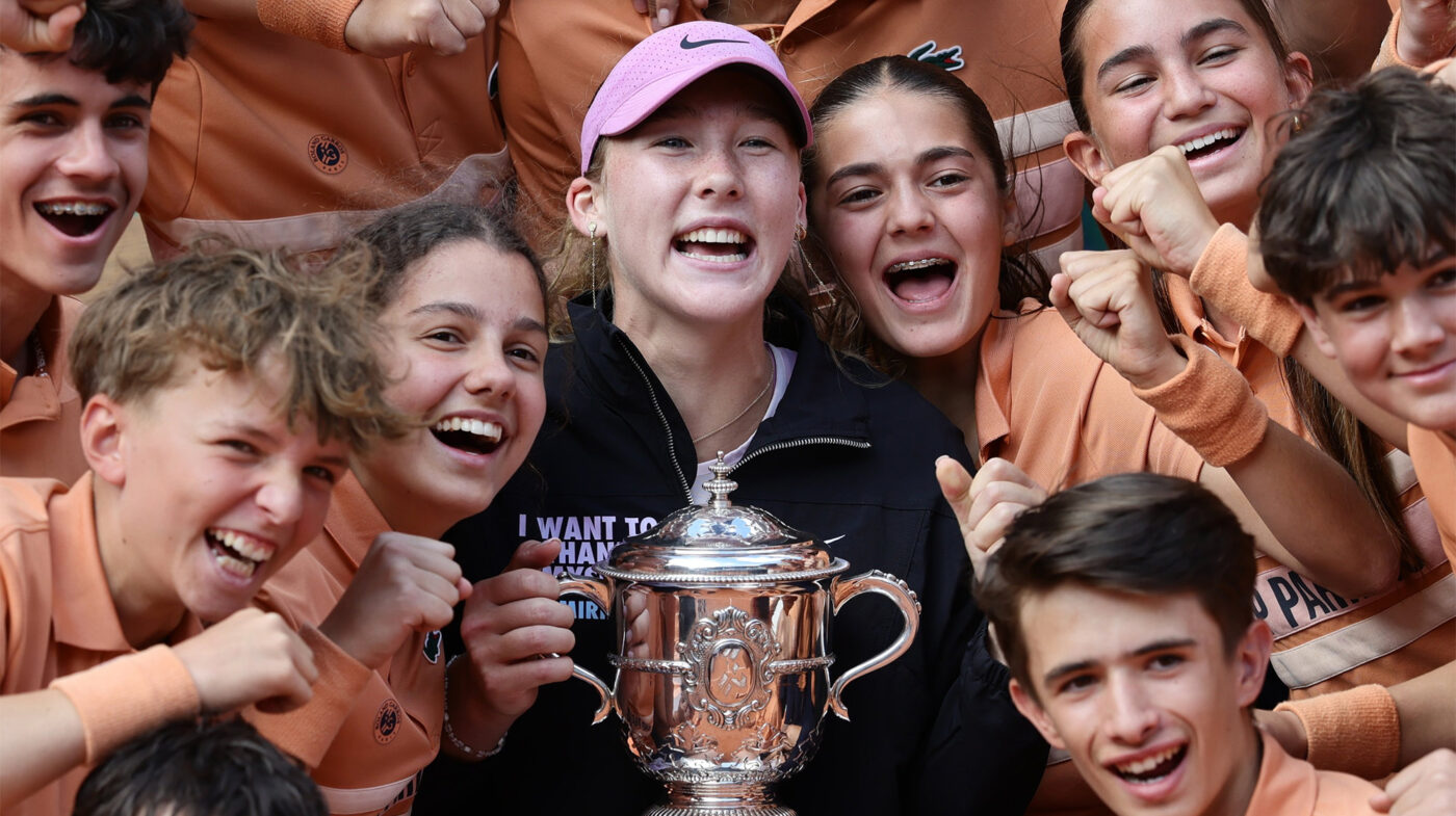 Andreeva cuceră Parisul: Cîrstea o laudă pe „meritoasa" stea adolescentă