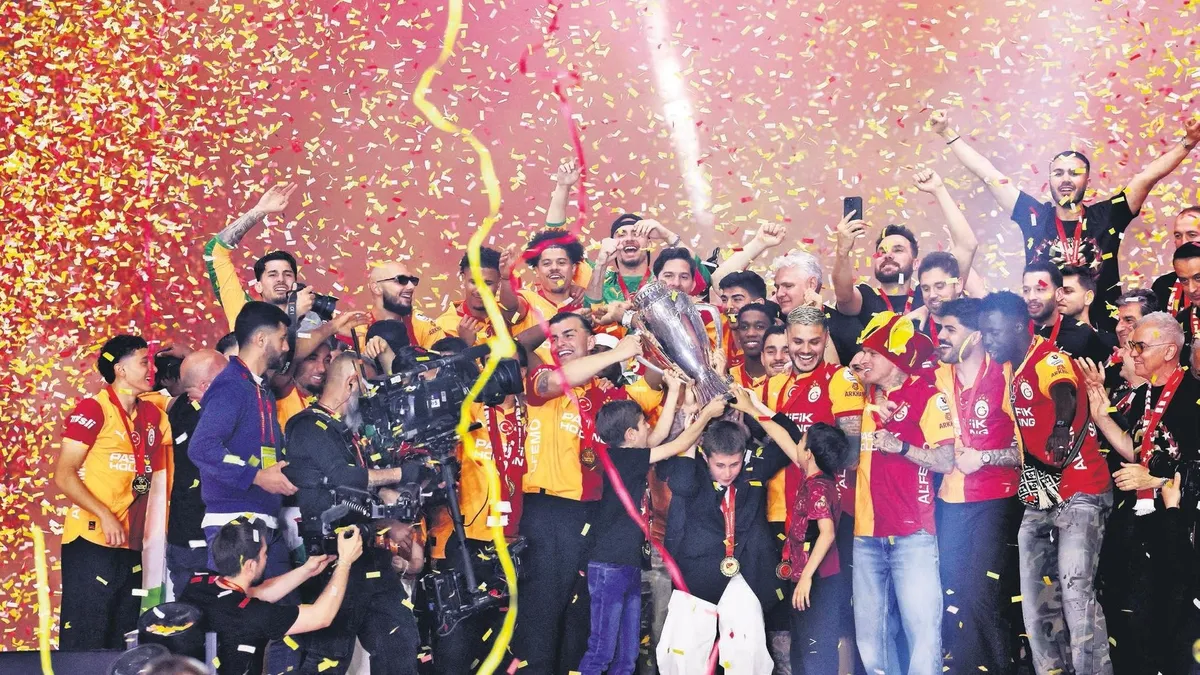 Galatasaray Celebră Al Doilea Titlu Consecutiv
