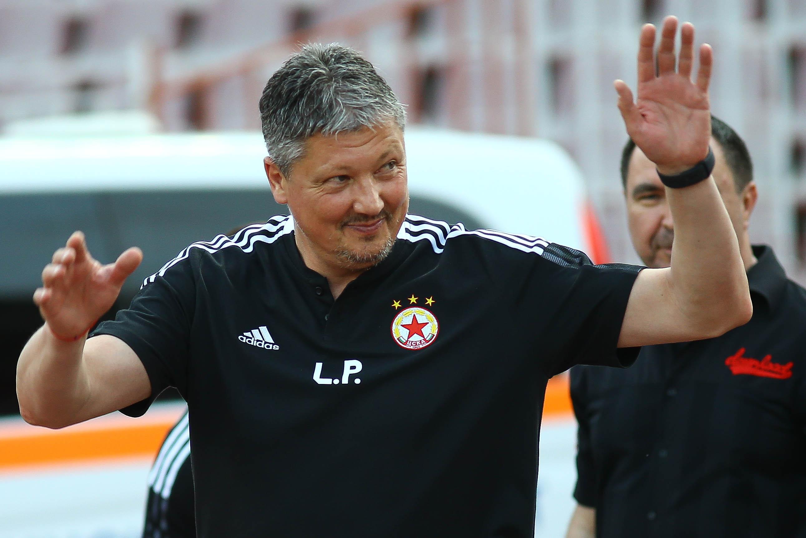 „El Goleador" revine: Penev învinge cancerul și preia Lokomotiv Sofia