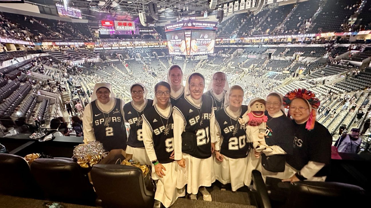 Sfântul Spurs! Surorile care se roagă pentru Wemby