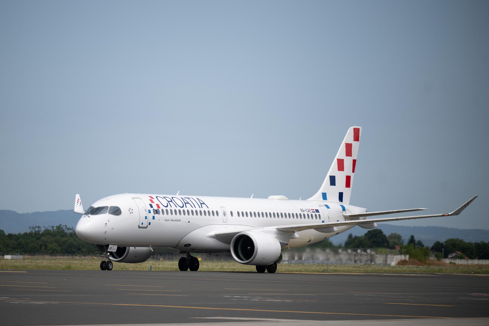 Air Carația Anulează 900 Zboruri În Contextul Crizei Combustibilului