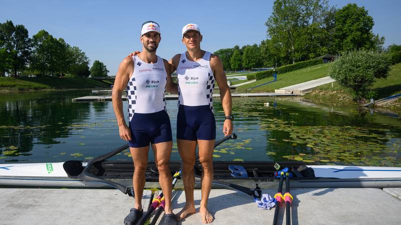 Frații Sinkovic se întorc la Dublul fără Barman, se Plâng de Alge în Lacul Jarun