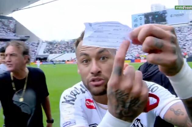 NEYMAR ÎNCÂRCAT ÎN JOC! O eroare a arbitralului l-a făcut să plece de pe teren!