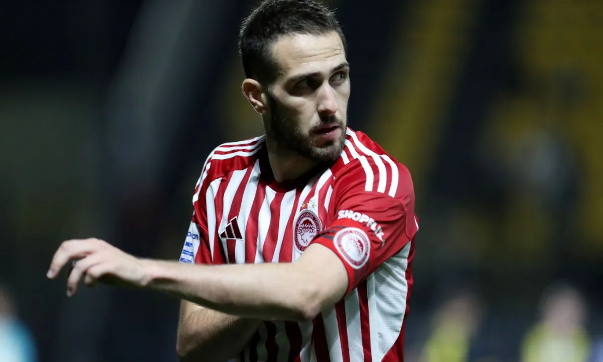Vă Vă Aduceți Strigători Noi Olympiacos sau Nu? Fortuné Venit, Dar Ce Despre Alții?