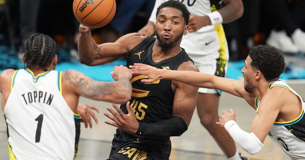 San Antonio Spurs Asigură Loc în Finala Conferinței, NBA Așteaptă Săritură în Cleveland