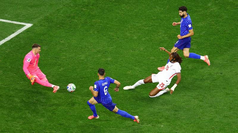 Zidul Livaković: 7 Prinderi împotriva Angliei, Record Mondial!