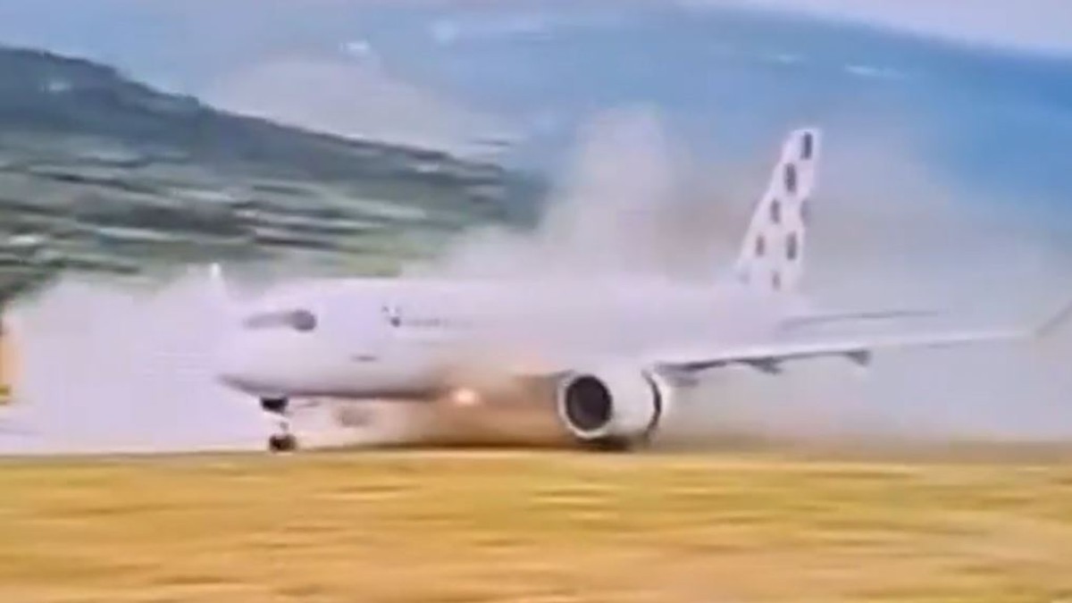 Avionul Croației izbește de pistă la Split