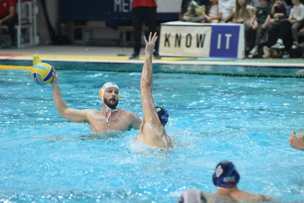 Poartă de Apă: Radnički Câștigă de la Novi Beograd în Primul Meșcău Final