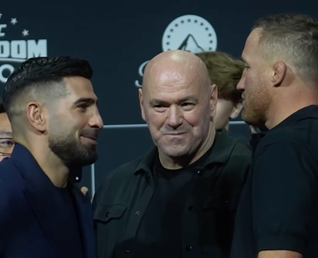Topuria și Gaethje Se Confruntă la Conferința de Presă a UFC White House
