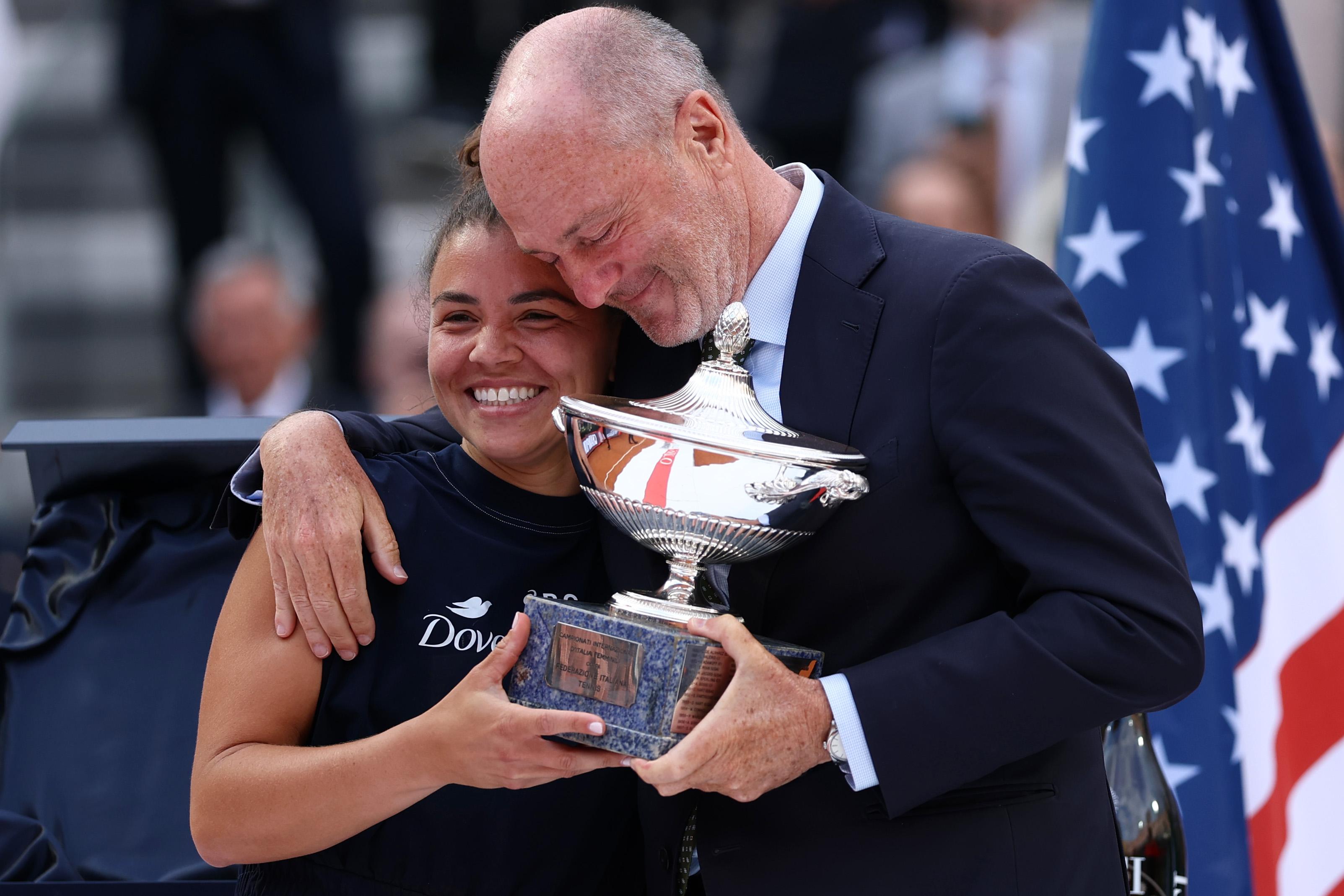 Președintele Federației de Tenis Italiane, Angelo Binagi, Dorește Organizarea unui Al Cincile Grand Slam în Italia