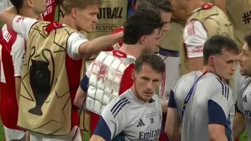 'Gheață, orez, bebeluș!' Ce purta căpitanul Arsenalului înainte de lovile de la 11 metri