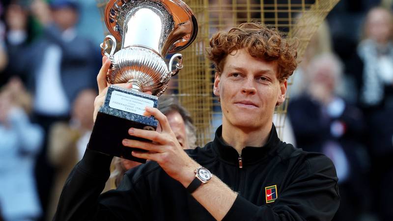 Jannik Sinner își asigură o victorie istorică la finala Rima