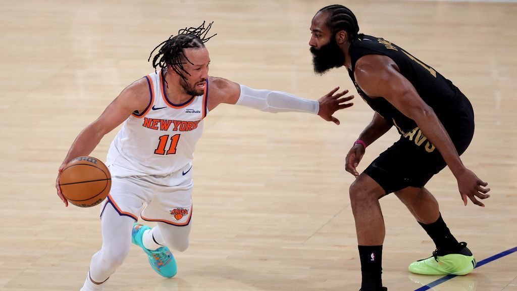Knicks Atacă Harden, Crează O Revenire Istorică