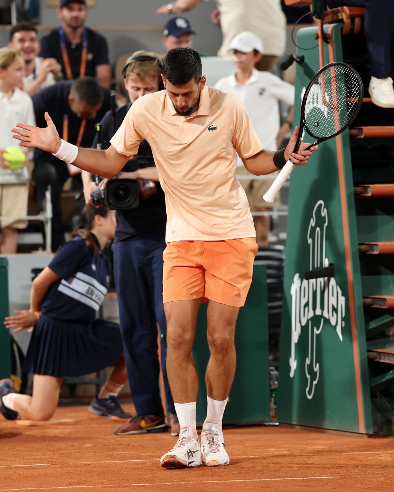 Djokovic l-a învins pe Mpetshi Perricard într-un meci de cinci seturi la Roland Garros 2026